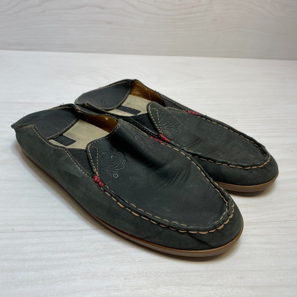 Olukai Nohea Nubuck Loafers Women's Size 7 Black Slip On Embossed Floral Design